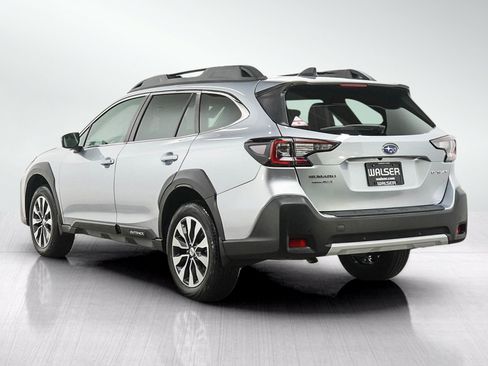 Used 2024 Subaru Outback Limited AWD/4WD image 3