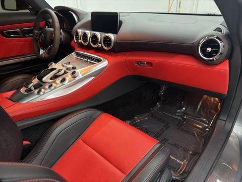 Used 2018 Mercedes-Benz AMG GT C image 19