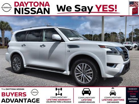 Used 2022 Nissan Armada SV w/ SV Appearance Package image 1
