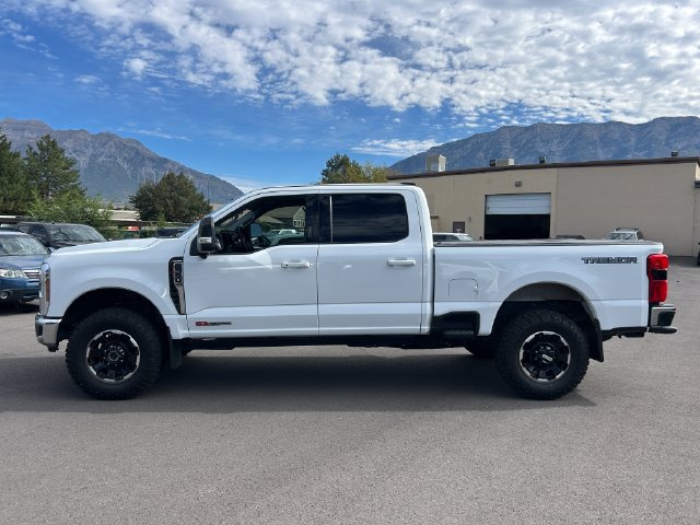 Used 2025 Ford F350 Lariat w/ Tremor Off-Road Package AWD/4WD image 8