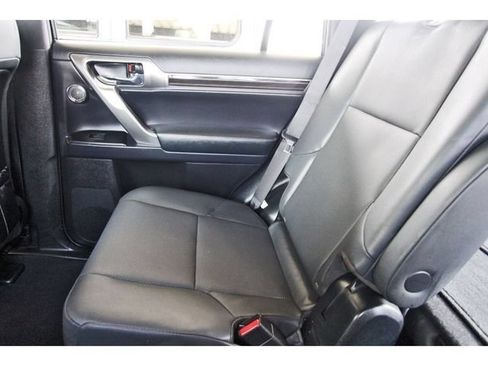Used 2023 Lexus GX 460 Premium AWD/4WD image 11