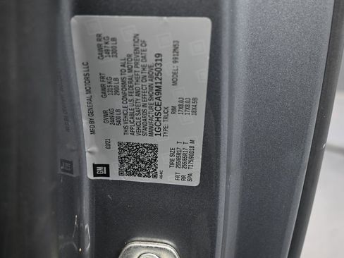 Used 2021 Chevrolet Colorado LT w/ Fleet Safety Package RWD image 19