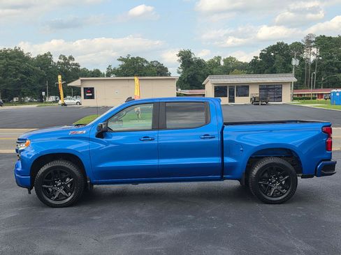 Used 2023 Chevrolet Silverado 1500 RST w/ Z71 Off-Road Package AWD/4WD image 3