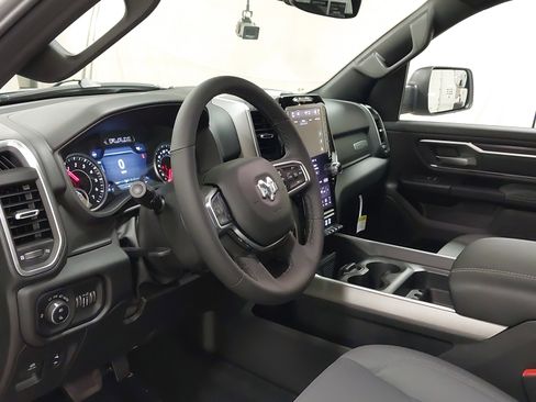 New 2026 RAM 1500 Big Horn AWD/4WD image 18