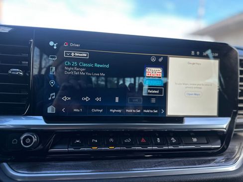 Used 2022 Chevrolet Silverado 1500 LTZ w/ Technology Package image 17