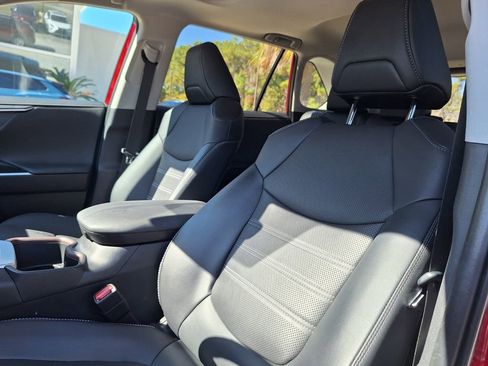 Used 2024 Toyota RAV4 Limited image 11