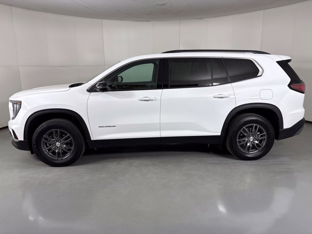 Certified 2026 GMC Acadia Elevation FWD image 6