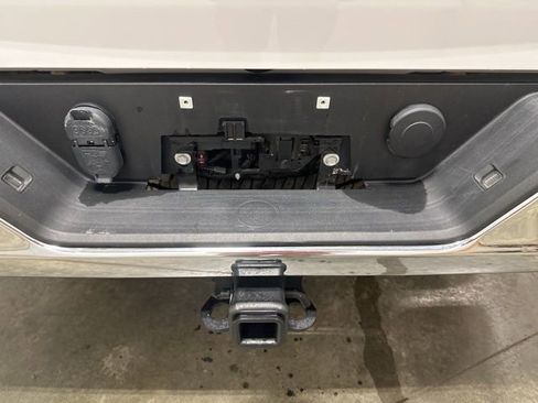 Used 2024 Chevrolet Silverado 2500 LT image 30