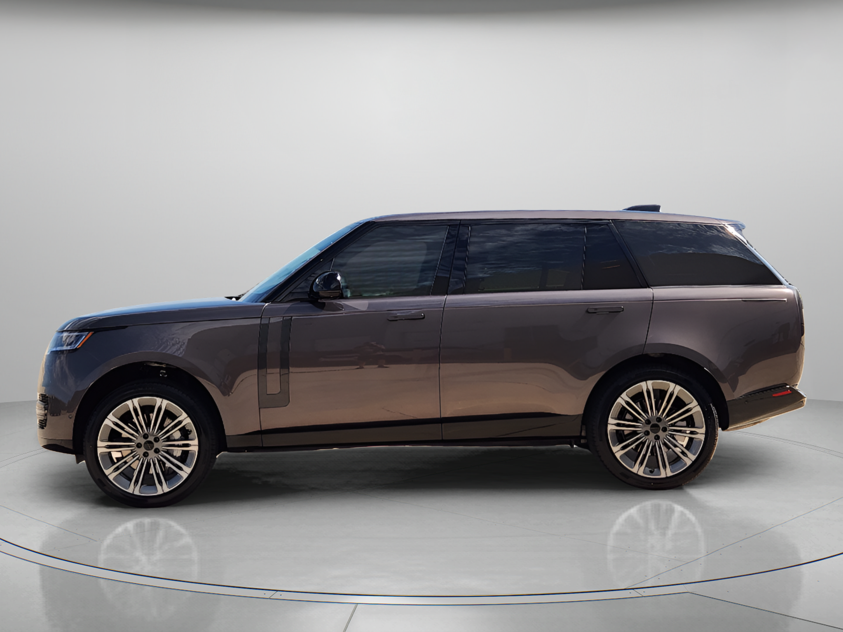 New 2026 Land Rover Range Rover Long Wheelbase SE AWD/4WD image 2