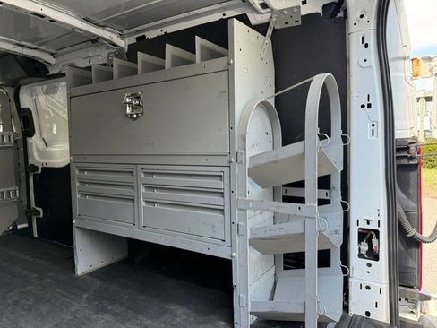 Used 2019 Ford Transit 250 130 Low Roof image 21