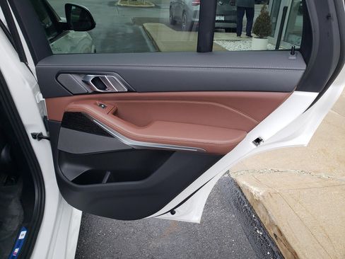 New 2026 BMW X5 xDrive50e w/ M Sport Package image 18