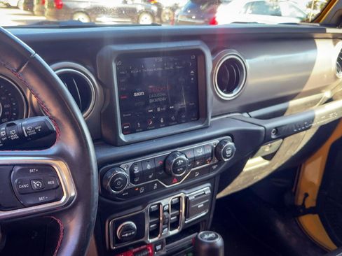 Used 2019 Jeep Wrangler Unlimited Rubicon AWD/4WD image 33