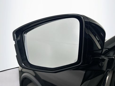 Used 2023 Acura MDX SH-AWD image 16