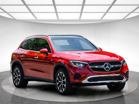 New 2025 Mercedes-Benz GLC 350e 4MATIC image 5