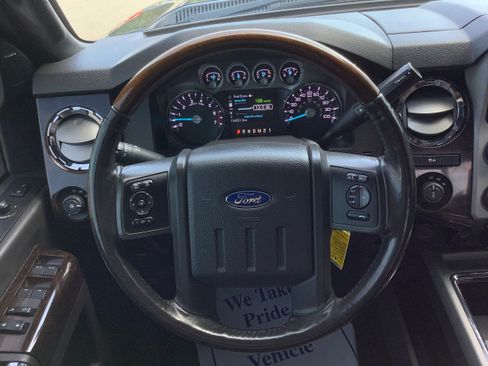 Used 2015 Ford F250 Platinum AWD/4WD image 10