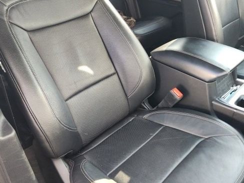 Certified 2020 Ford Explorer Limited image 3