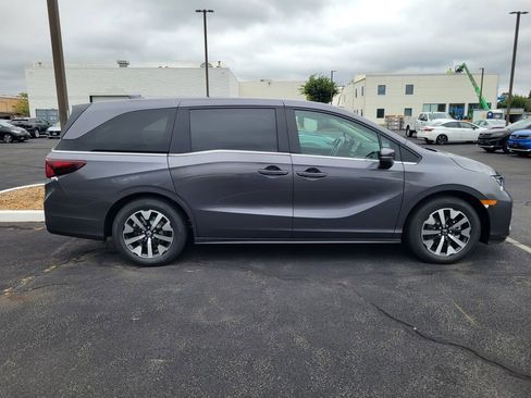 New 2026 Honda Odyssey EX-L image 2