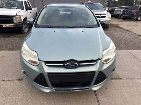Used 2012 Ford Focus SE FWD image 1