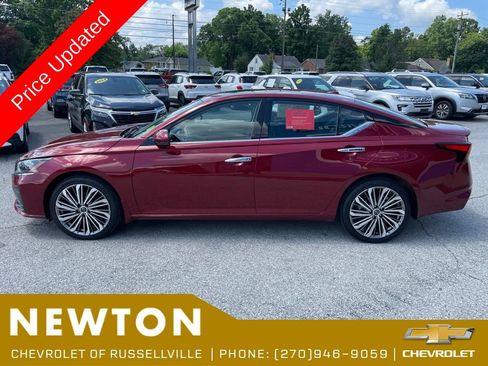 Used 2025 Nissan Altima 2.5 SL AWD/4WD image 38
