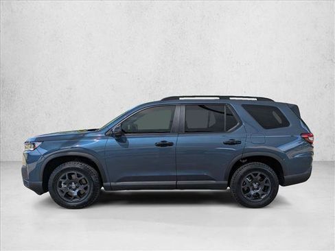 Certified 2026 Honda Pilot TrailSport image 9