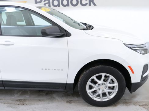 Used 2023 Chevrolet Equinox LS image 11
