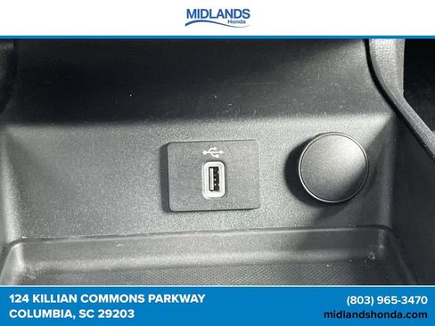 Used 2017 Ford Fusion SE w/ Equipment Group 201A FWD image 29