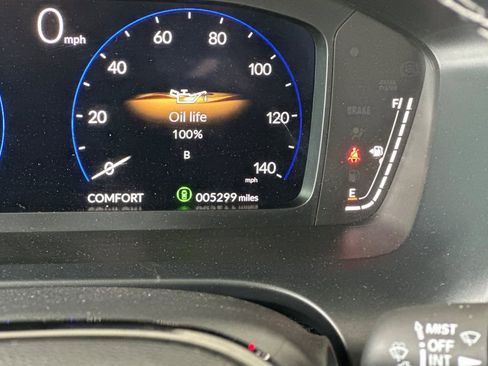 Certified 2025 Acura ADX FWD image 32