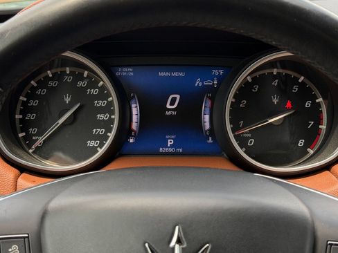 Used 2018 Maserati Levante AWD/4WD image 21