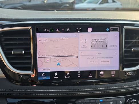 Used 2022 Chrysler Pacifica Limited w/ S Appearance Package image 32