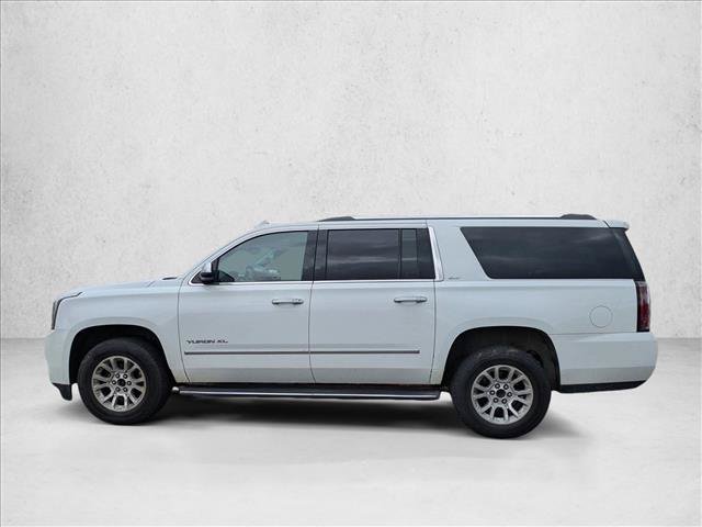Used 2017 GMC Yukon XL SLT AWD/4WD image 8