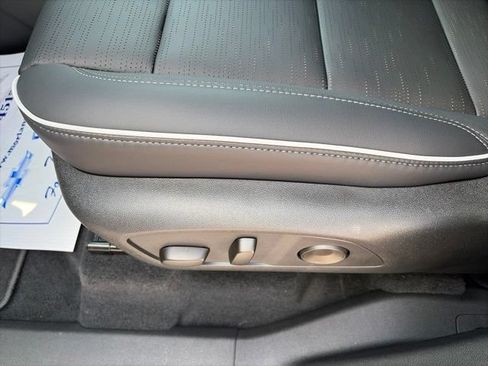 New 2026 Buick Enclave Sport Touring w/ Power Package AWD/4WD image 18