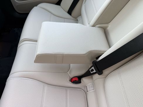 Used 2026 Mercedes-Benz C 300 4MATIC Sedan image 33