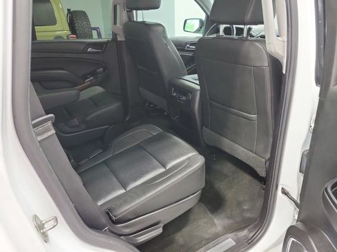 Used 2018 Chevrolet Tahoe Premier AWD/4WD image 17