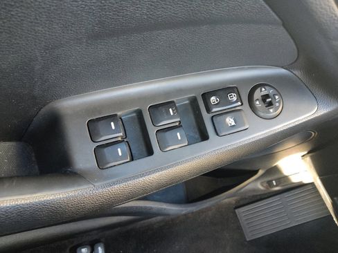 Used 2017 Kia Forte LX FWD image 27