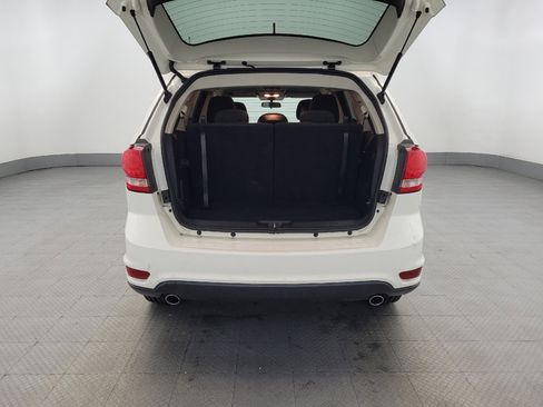 Used 2015 Dodge Journey SXT w/ Flexible Seating Group image 29