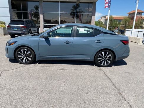 Used 2025 Nissan Sentra SV w/ SV Premium Package FWD image 9