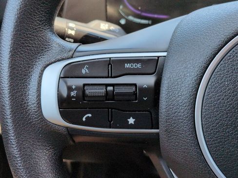 Certified 2025 Kia Sportage LX FWD image 23