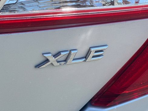 Used 2014 Toyota Camry XLE FWD image 22