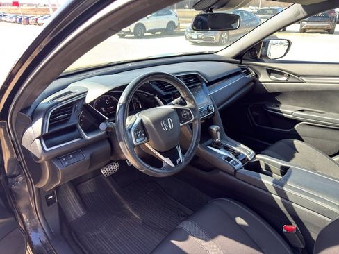 Used 2019 Honda Civic Sport image 9