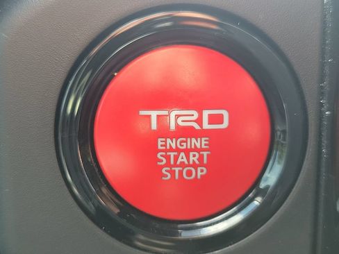 Used 2025 Toyota Tacoma TRD Sport w/ TRD Sport Premium Package RWD image 30