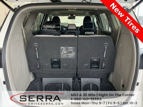 Used 2020 Kia Sedona EX w/ EX Premium Package image 18