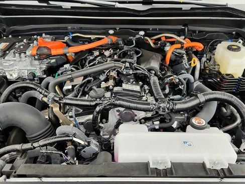 Used 2025 Toyota Tacoma TRD Sport image 23