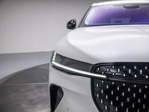 New 2026 Lincoln Nautilus Premier AWD/4WD image 10