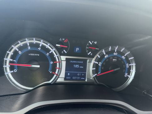 Used 2018 Toyota 4Runner Limited AWD/4WD image 11