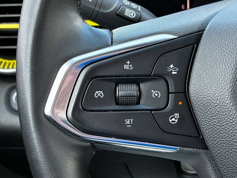 Used 2024 Chevrolet Trax ACTIV FWD image 11
