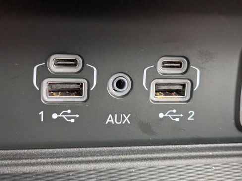 New 2025 Jeep Grand Cherokee Altitude image 20