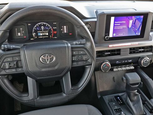 Used 2025 Toyota Tacoma SR5 AWD/4WD image 16