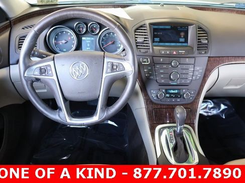 Used 2013 Buick Regal Premium image 15
