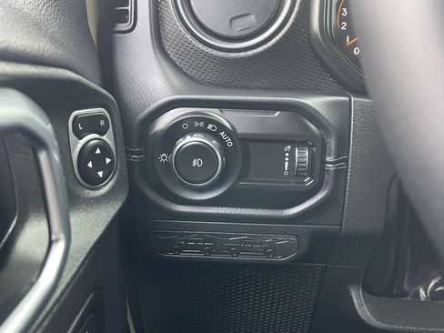 New 2026 Jeep Wrangler Unlimited Rubicon AWD/4WD image 41