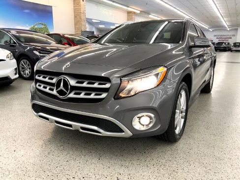 Used 2018 Mercedes-Benz GLA 250 GLA 250 4MATIC SUV image 2